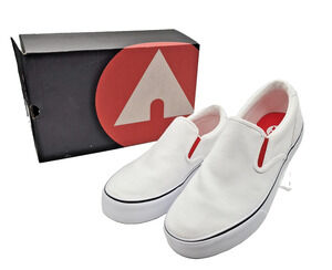 Airwalk Ride-J Mens Size 10 White Canvas Slip On Skate Sneakers Red Accent